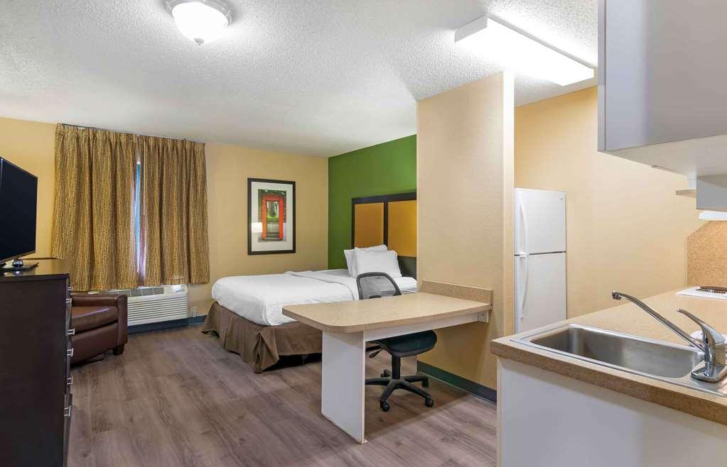 Extended Stay America Suites - Kansas City - Airport Номер фото