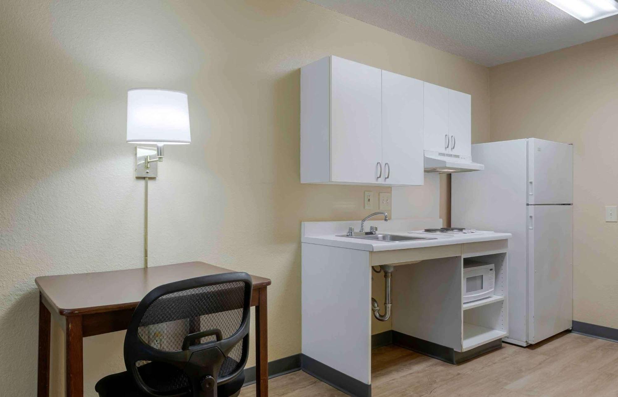 Extended Stay America Suites - Kansas City - Airport Экстерьер фото