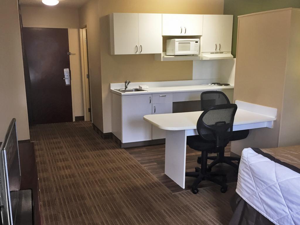Extended Stay America Suites - Kansas City - Airport Экстерьер фото